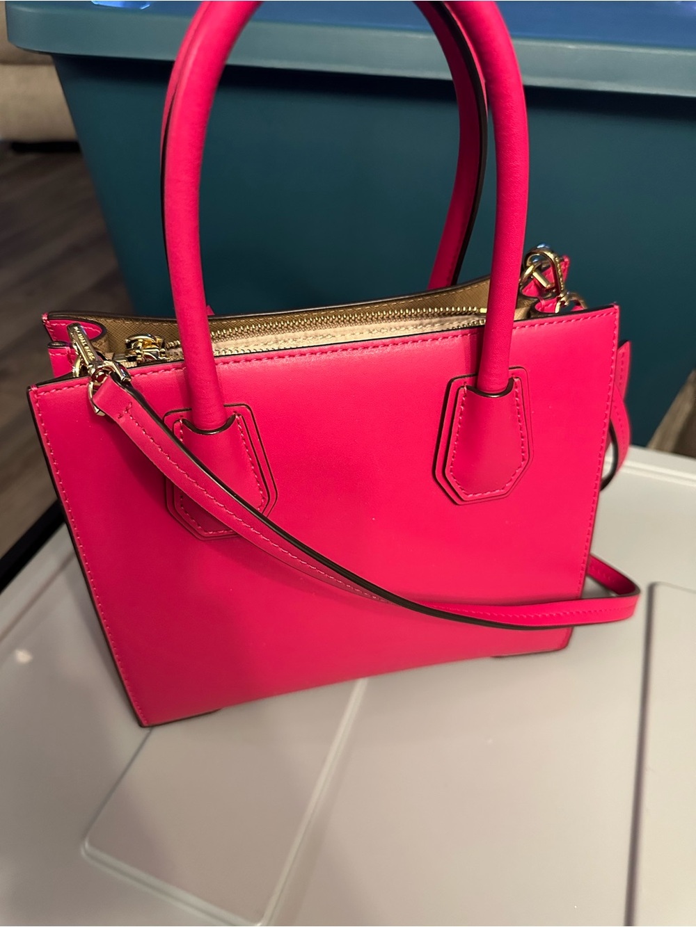 MICHAEL KORS Hot Pink Leather Tote with Gold Heart Studs - Picture 2 of 3